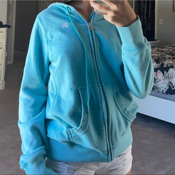 Nike Sweatshirt - Picture 2 of 5